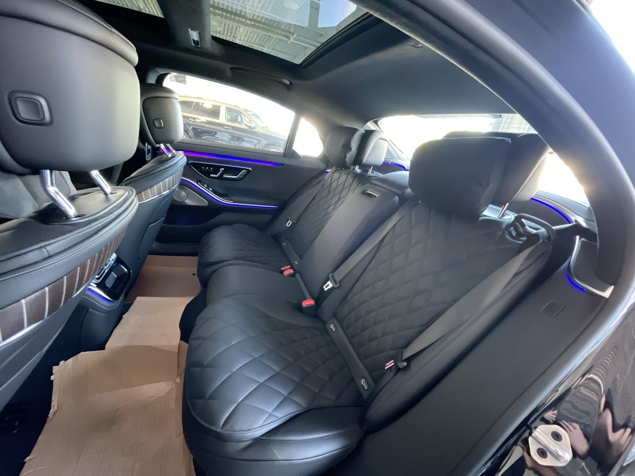 New 2023 Obsidian Black Mercedes-Benz S 580 4MATIC image 34
