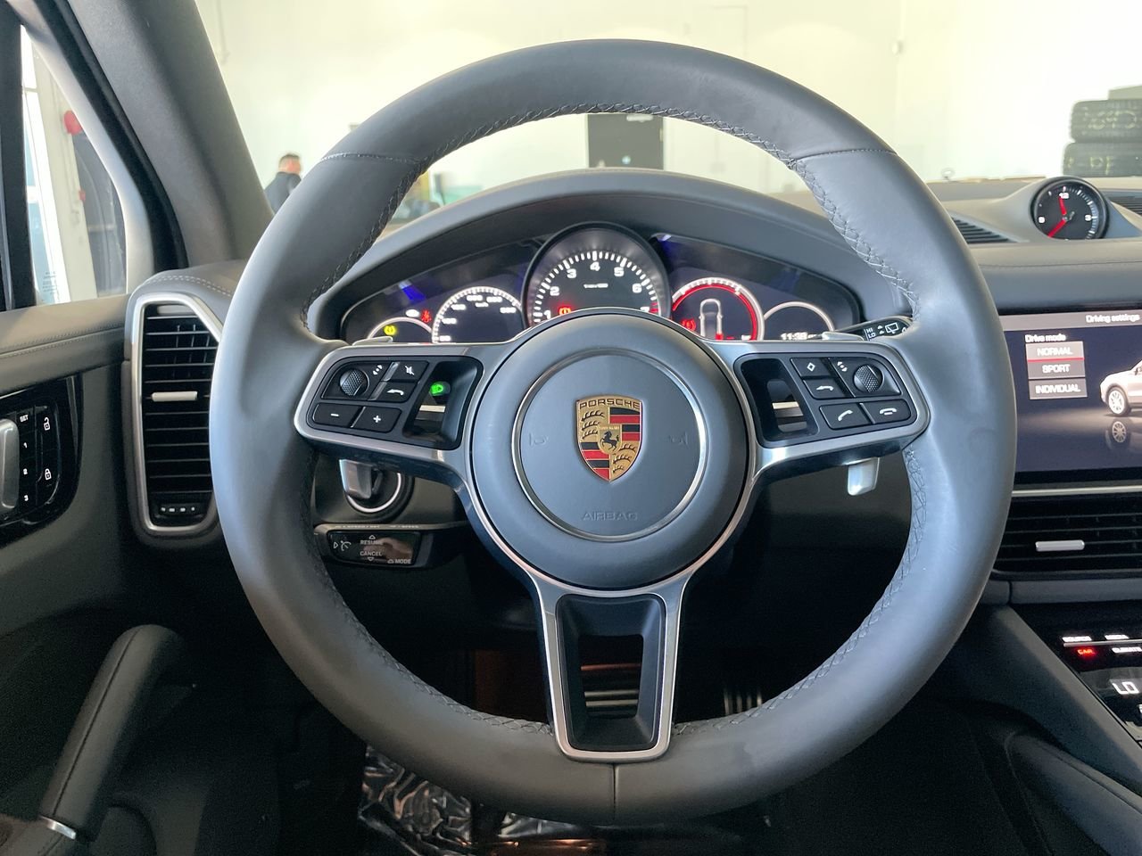 Used 2020 Moonlight Blue MET Porsche S image 22