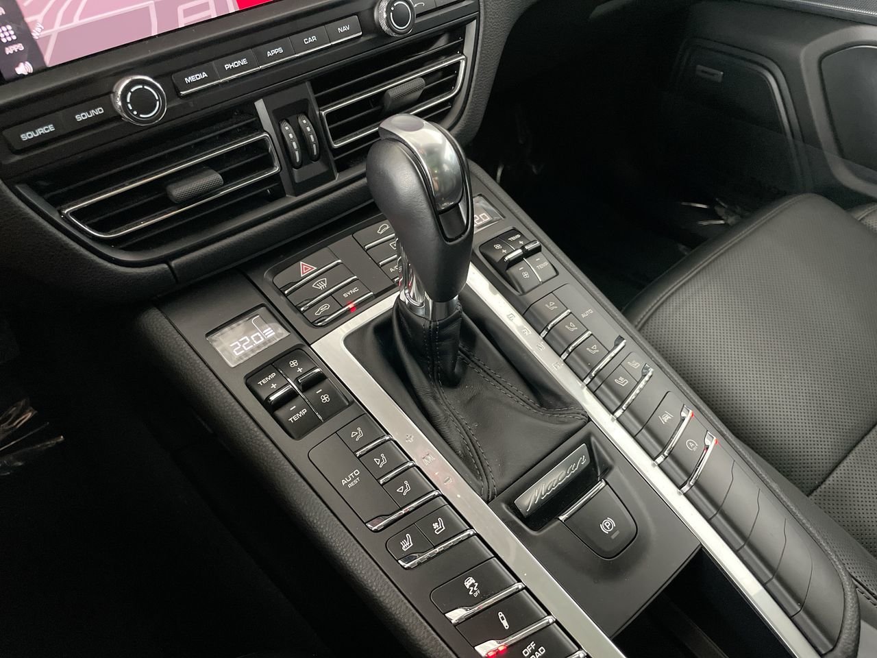 Used 2020 White Porsche S image 28
