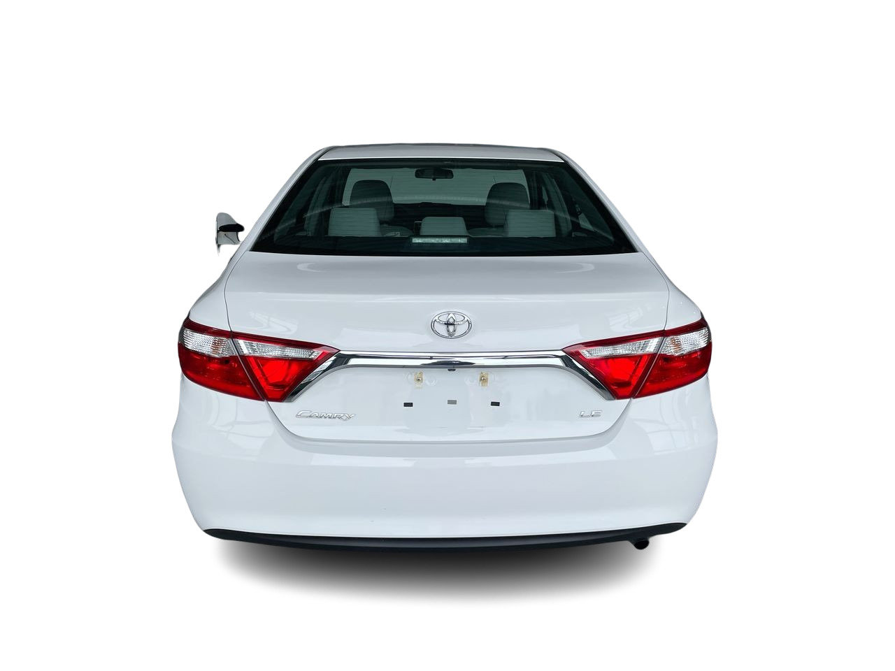 Used 2015 Alpine White Toyota 4-Door Sedan LE 6A image 11