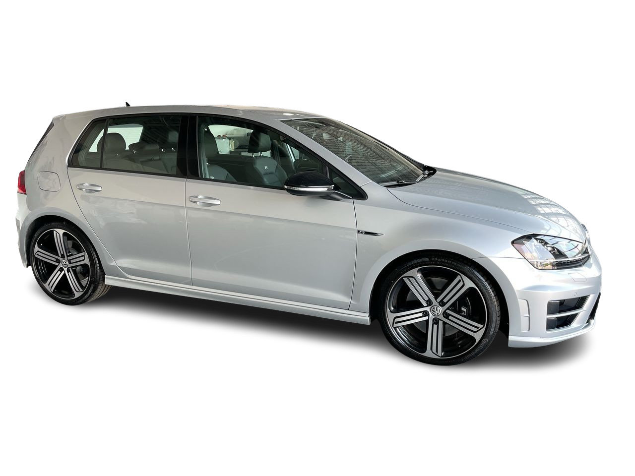 Used 2017 Silver Volkswagen 5-Dr 2.0T 4MOTION at DSG image 16