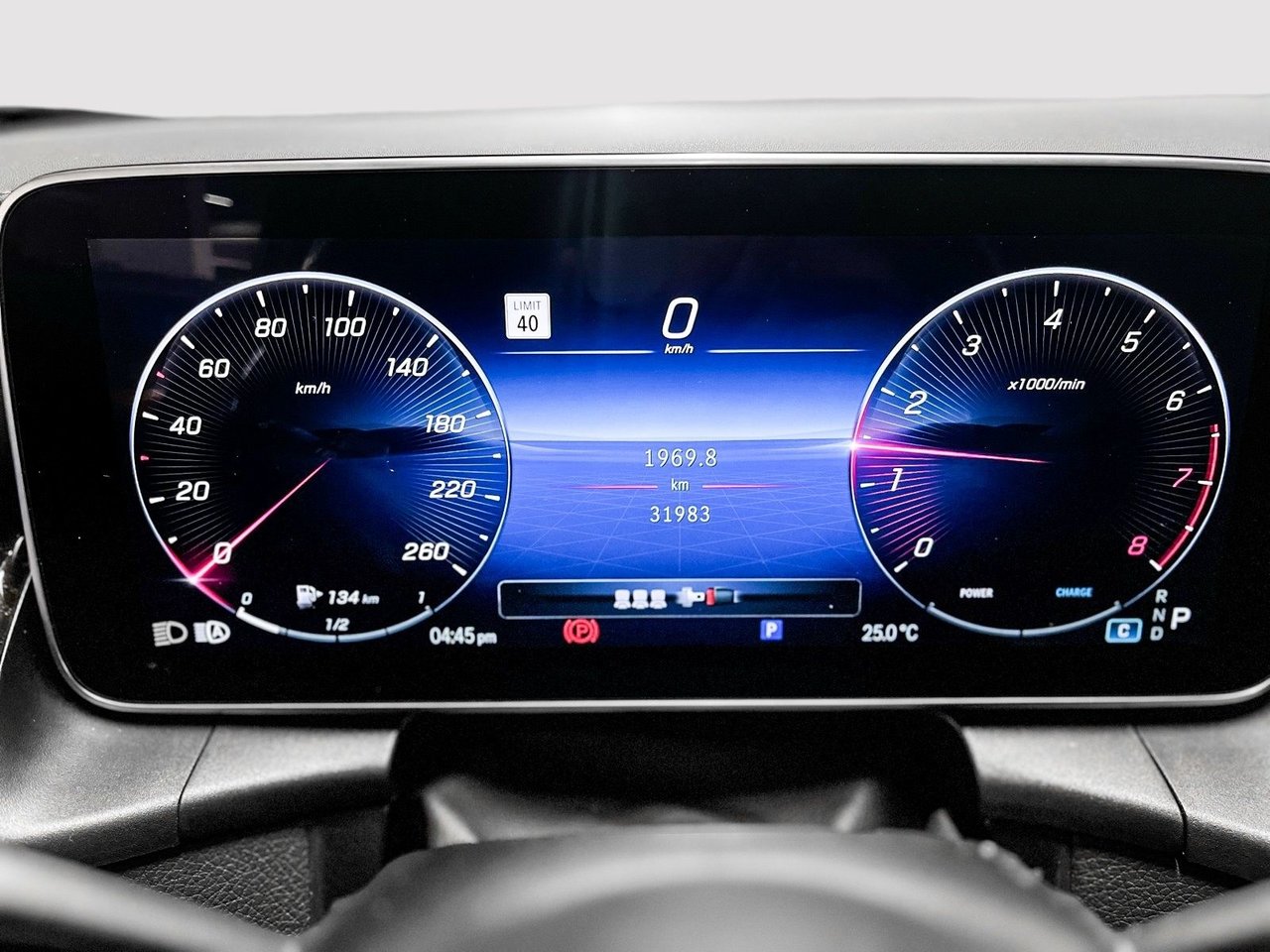 2023 Mercedes-Benz GLC