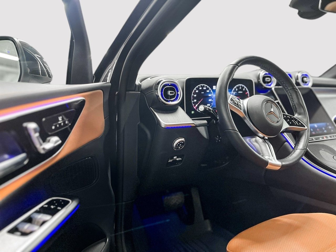 2023 Mercedes-Benz GLC