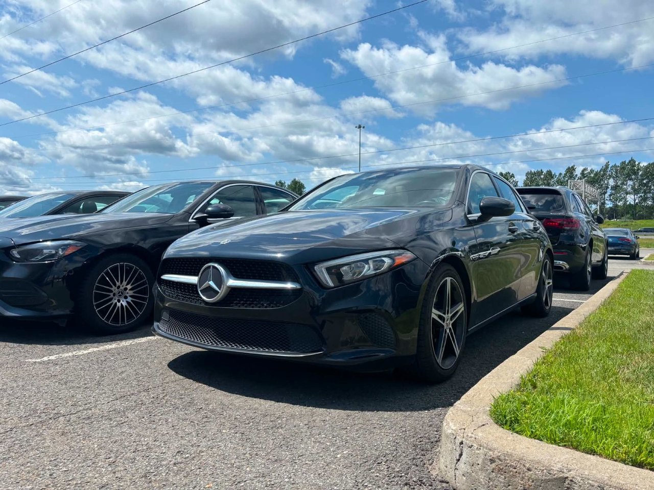 Black (Noir nuit) 2019 Mercedes-Benz A-Class Hatchback Automatic