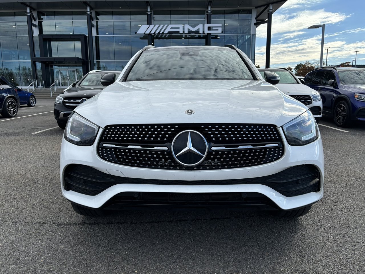 Used 2022 MercedesBenz GLC with 65,021 km for sale at Otogo
