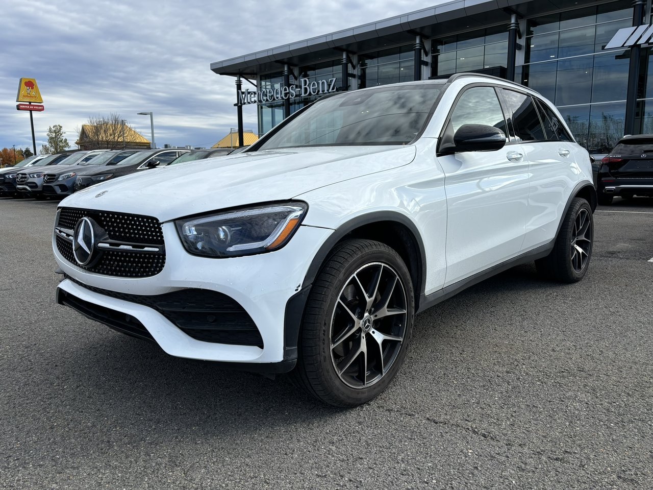 Used 2022 MercedesBenz GLC with 65,021 km for sale at Otogo