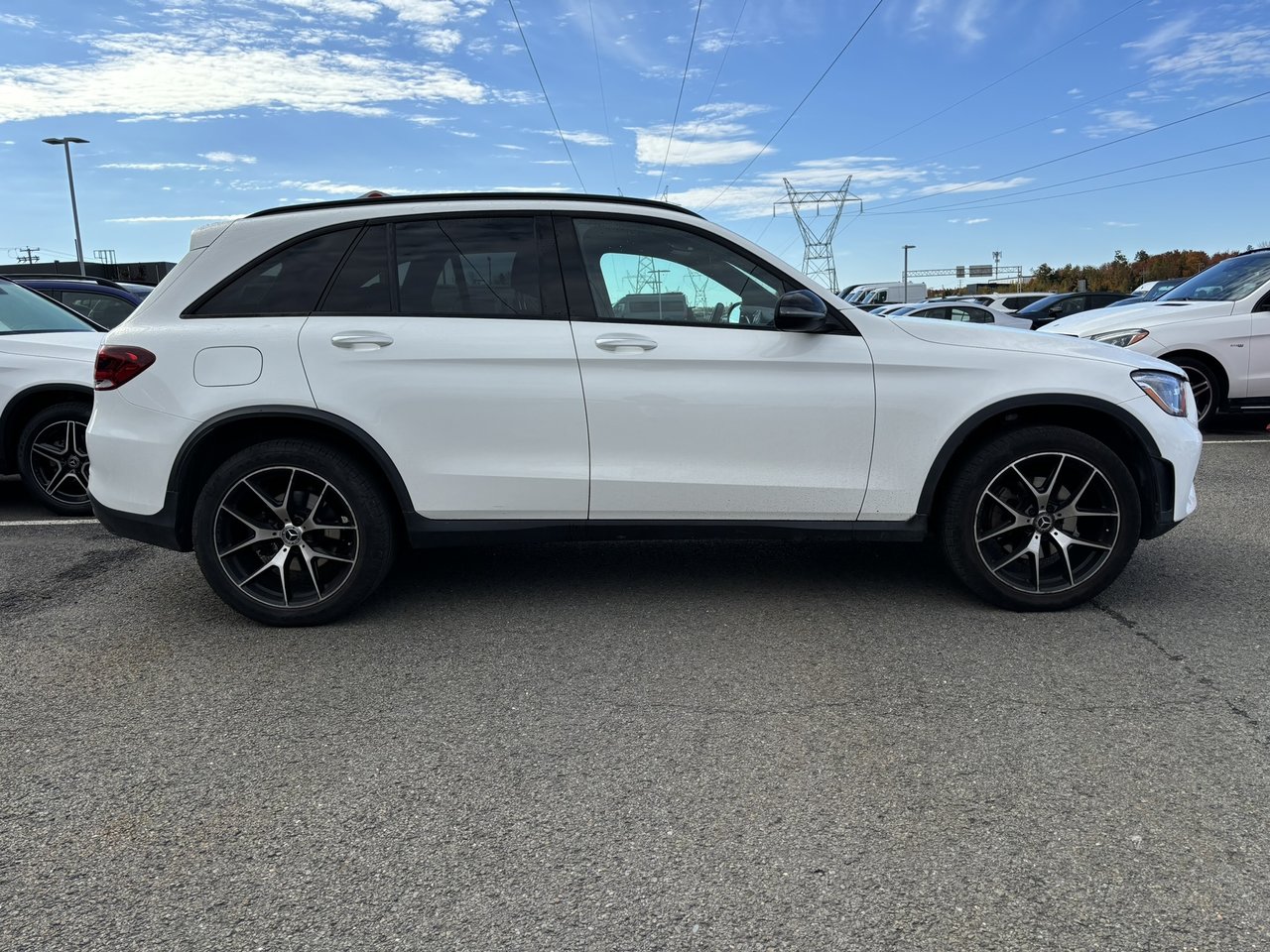 Used 2022 MercedesBenz GLC with 65,021 km for sale at Otogo