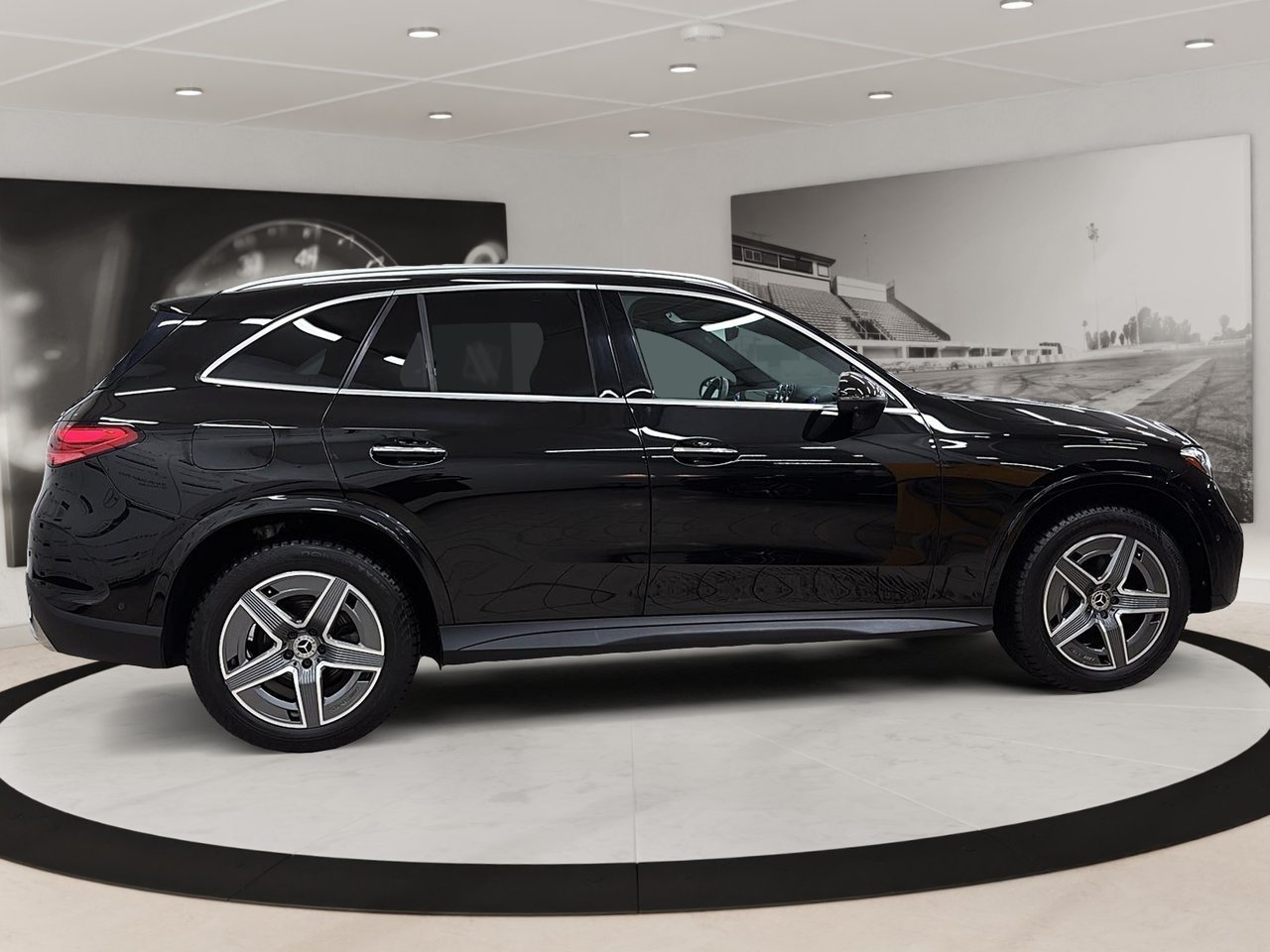 2023 Mercedes-Benz GLC