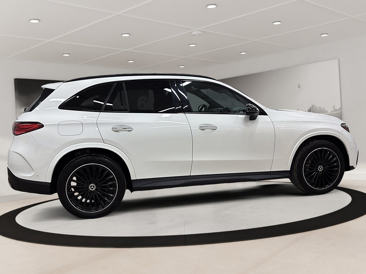 2023 Mercedes-Benz GLC