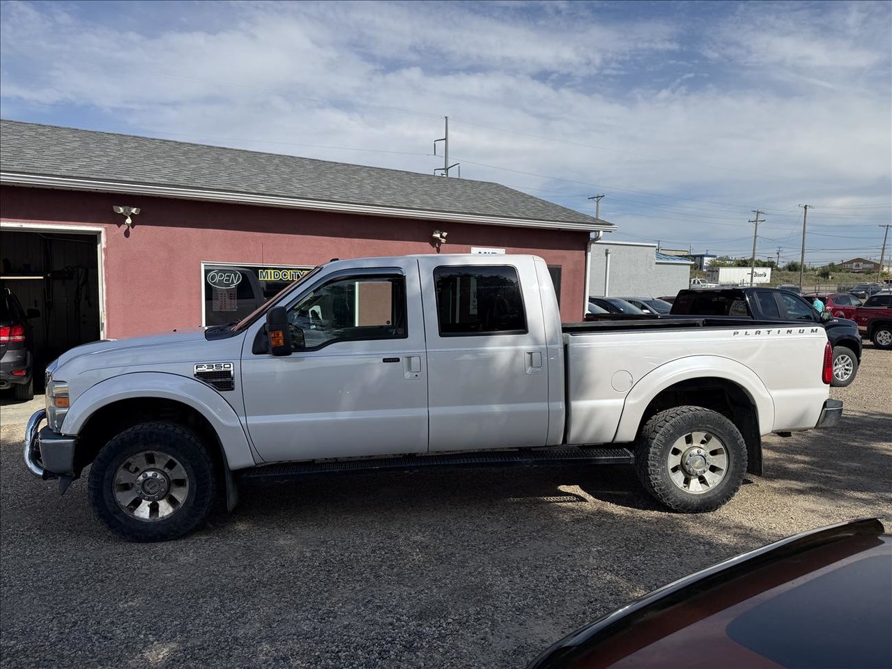 White 2010 Ford F-350 Super Duty Pickup Truck  Automatic
