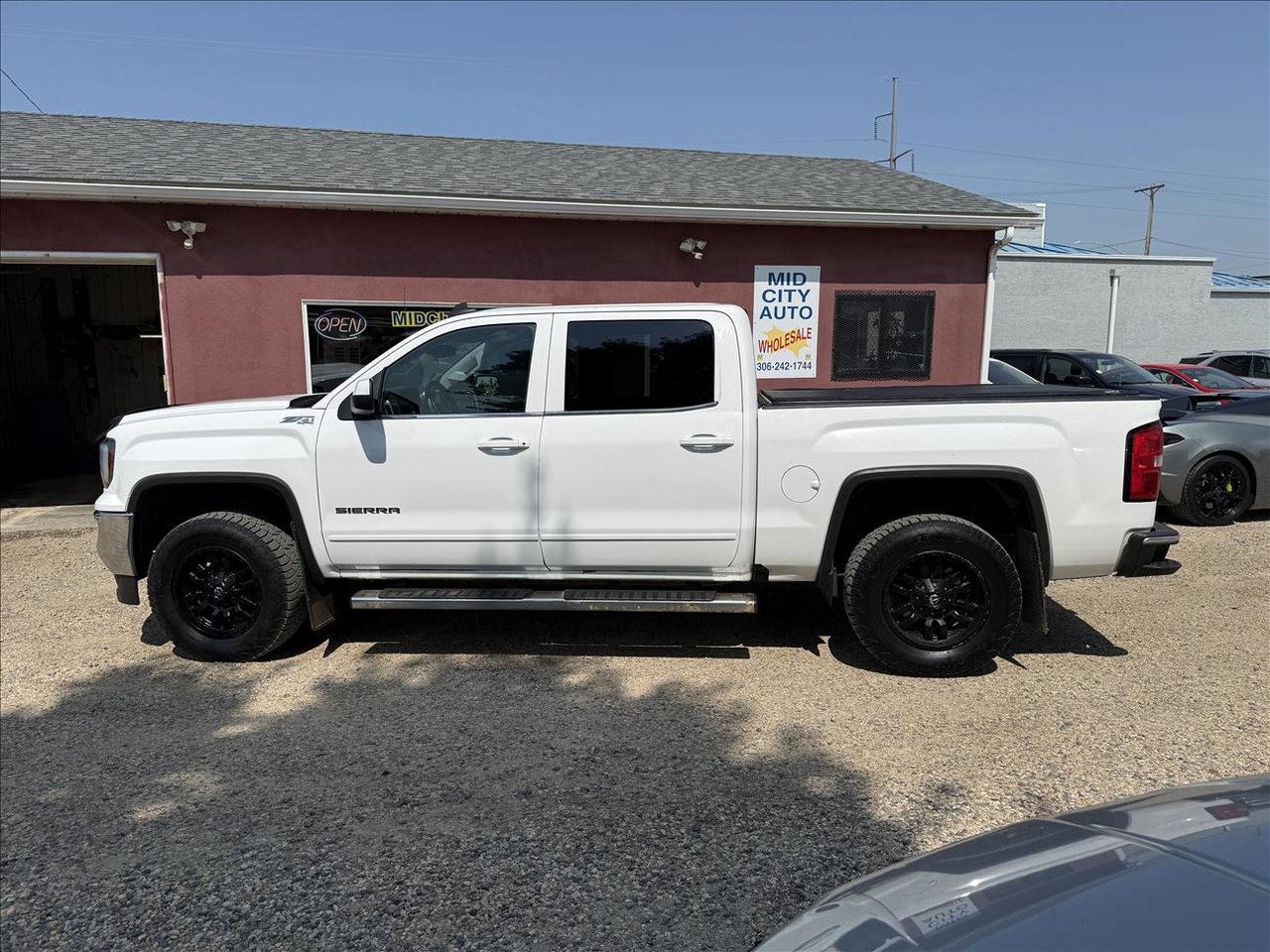 White 2016 GMC Sierra 1500 Pickup Truck Four-Wheel Drive Automatic