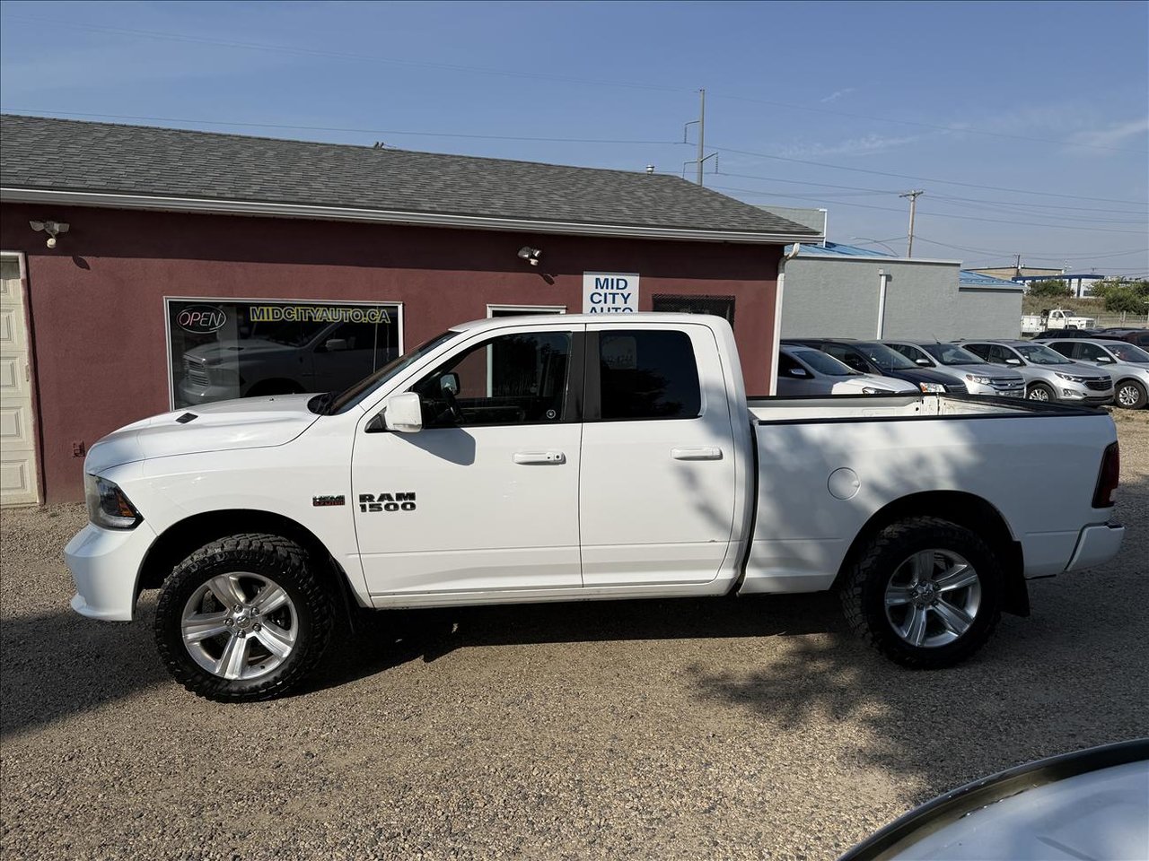 White 2015 RAM 1500 Pickup Truck Four-Wheel Drive Automatic