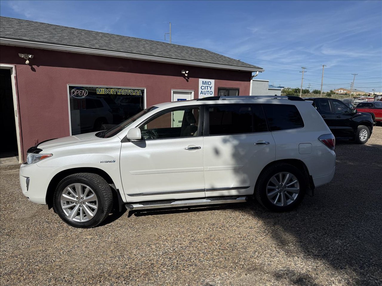 White 2013 Toyota Highlander Hybrid SUV / Crossover All-Wheel Drive