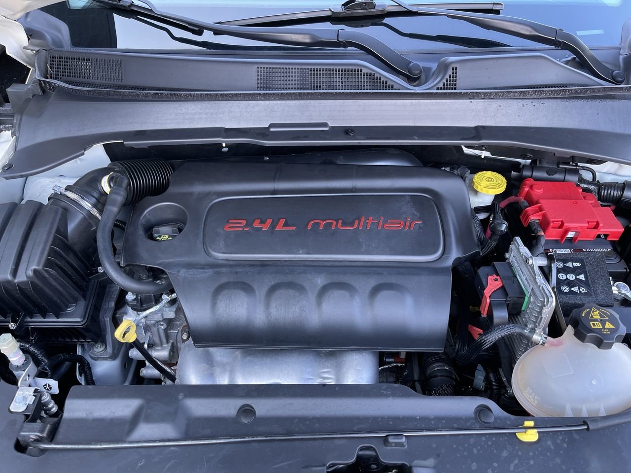 Used 2020 White Jeep Trailhawk image 32