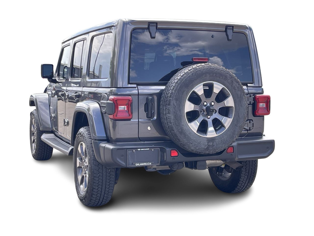 Used 2018 Granite Crystal Metallic Jeep Sahara image 8