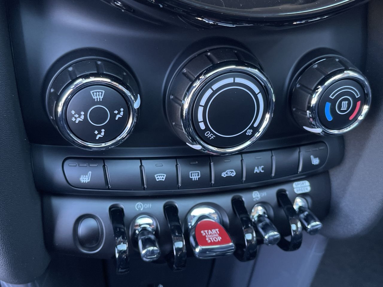 New 2024 Chili Red MINI Cooper image 27