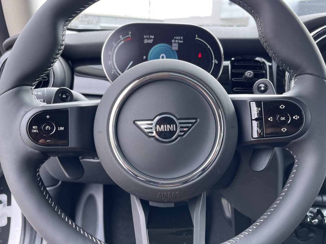 New 2024 Nanuq White MINI Cooper S image 22
