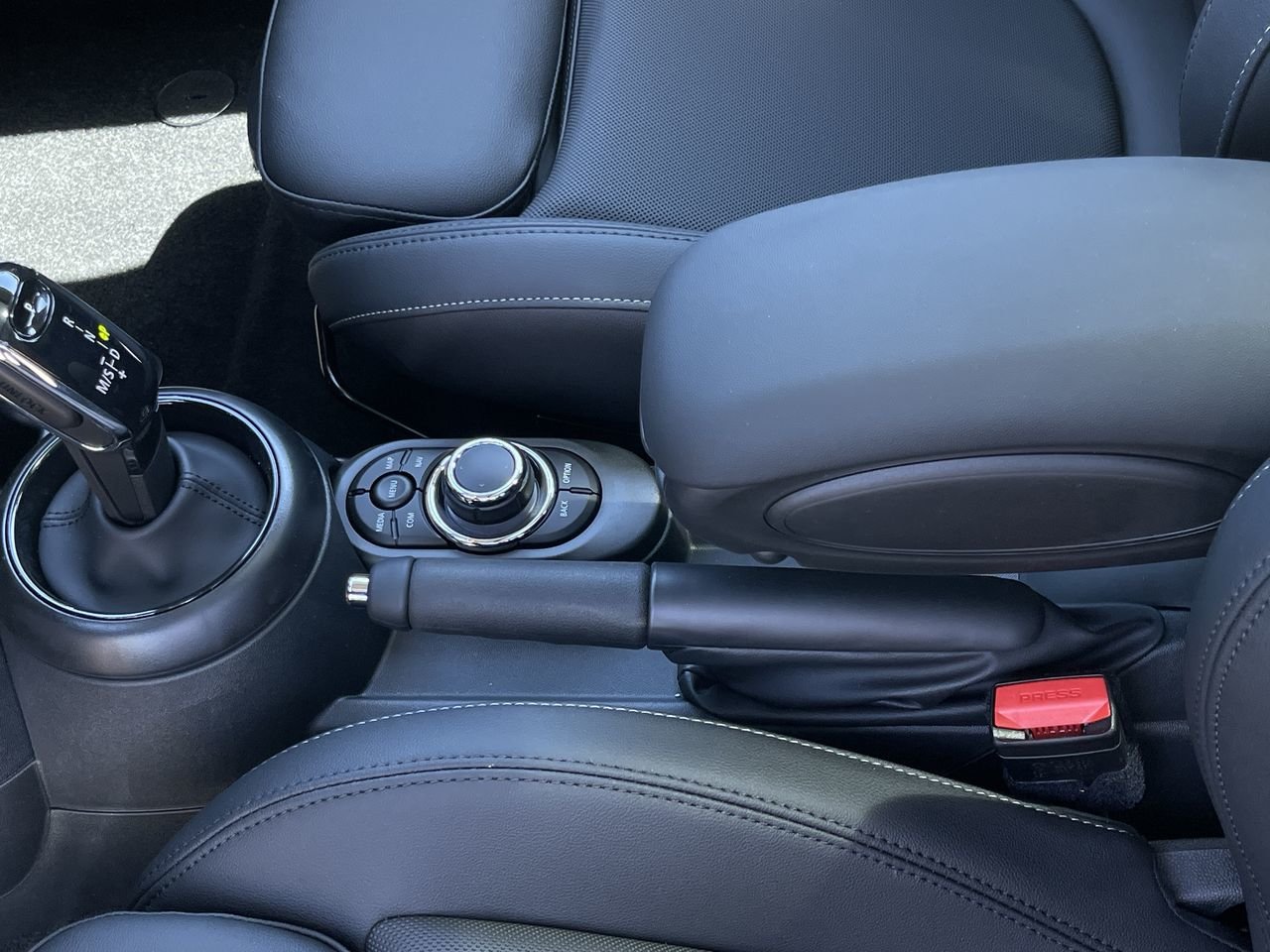 New 2024 Rooftop Grey Metallic MINI Cooper S image 29