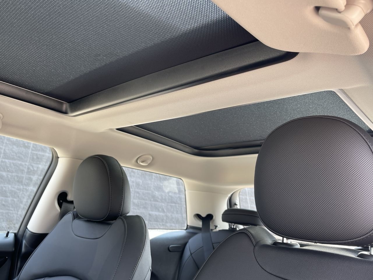 New 2024 Rooftop Grey Metallic MINI Cooper S image 29