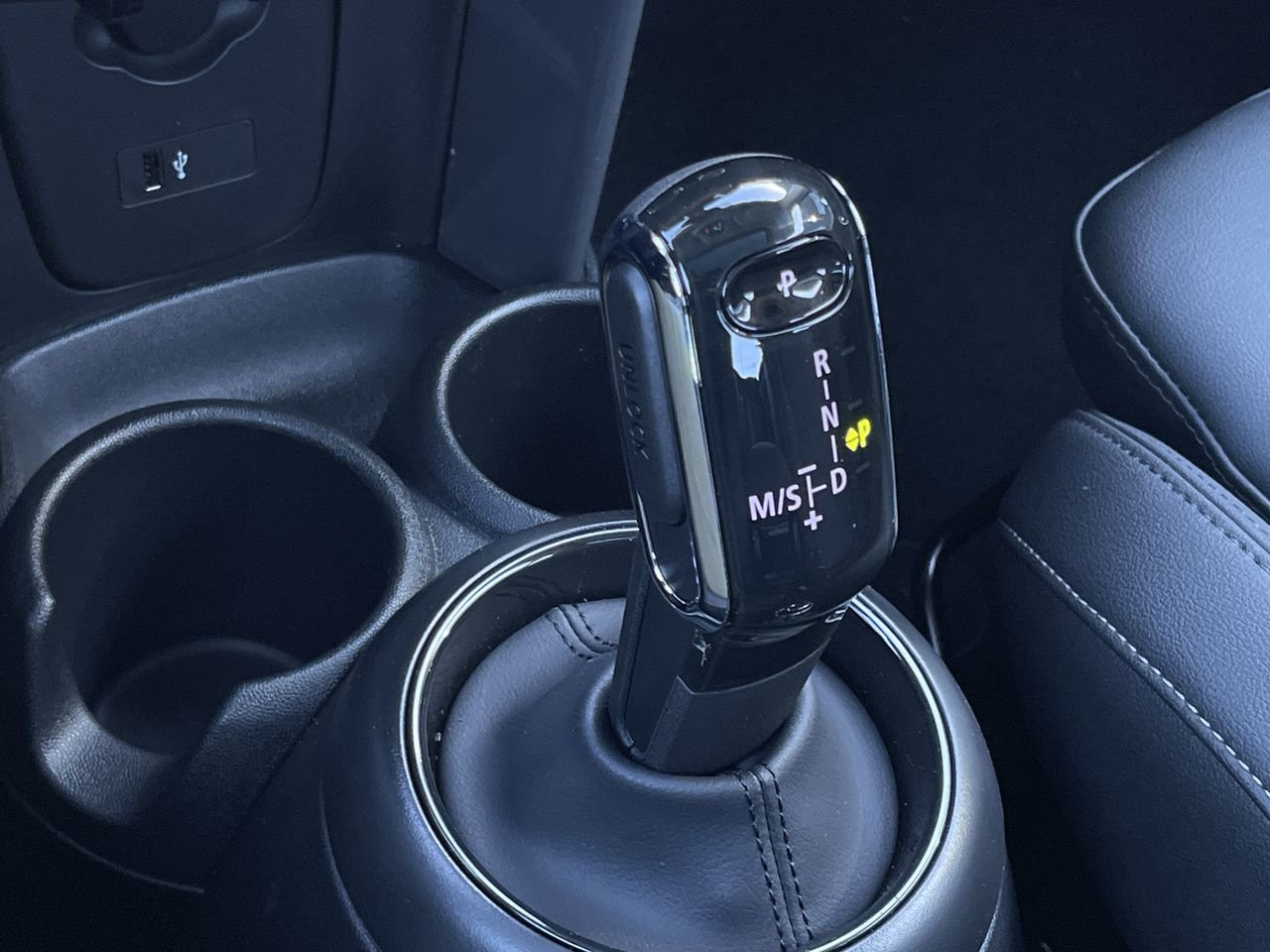 New 2024 Midnight Black II MINI Cooper image 28