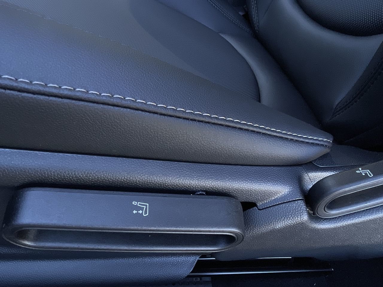 New 2024 Midnight Black II MINI Cooper image 20