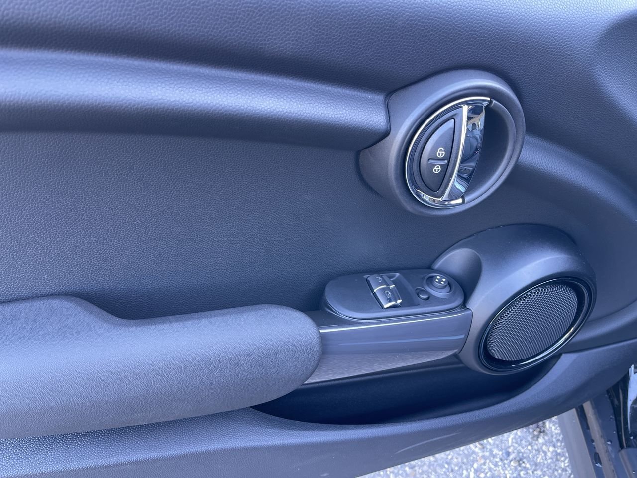 New 2024 Midnight Black II MINI Cooper image 21
