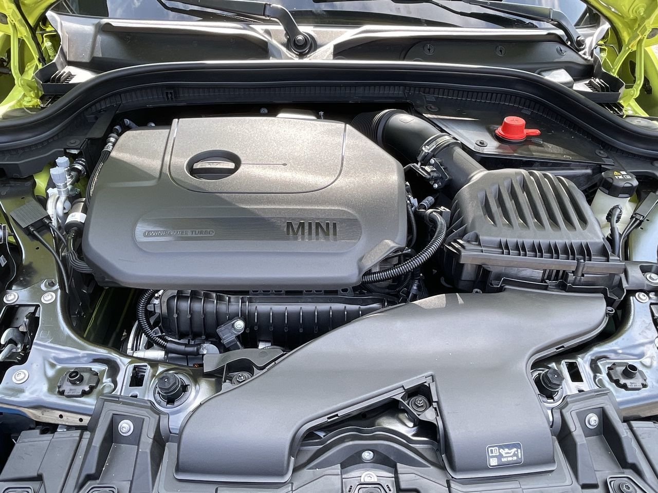 New 2024 Zesty Yellow MINI Cooper image 33