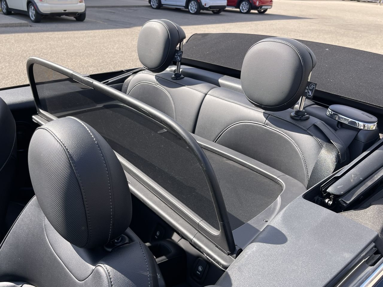 Used 2017 Black MINI  image 29