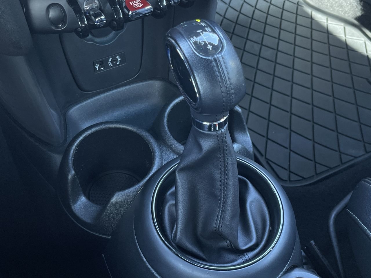 Used 2017 Black MINI  image 27