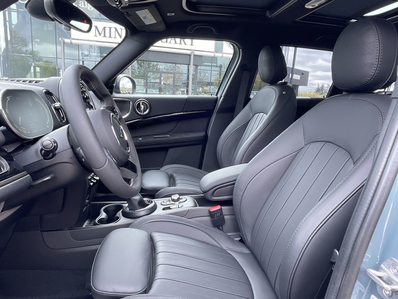 New 2023 Sage Green Metallic MINI Cooper SE image 19