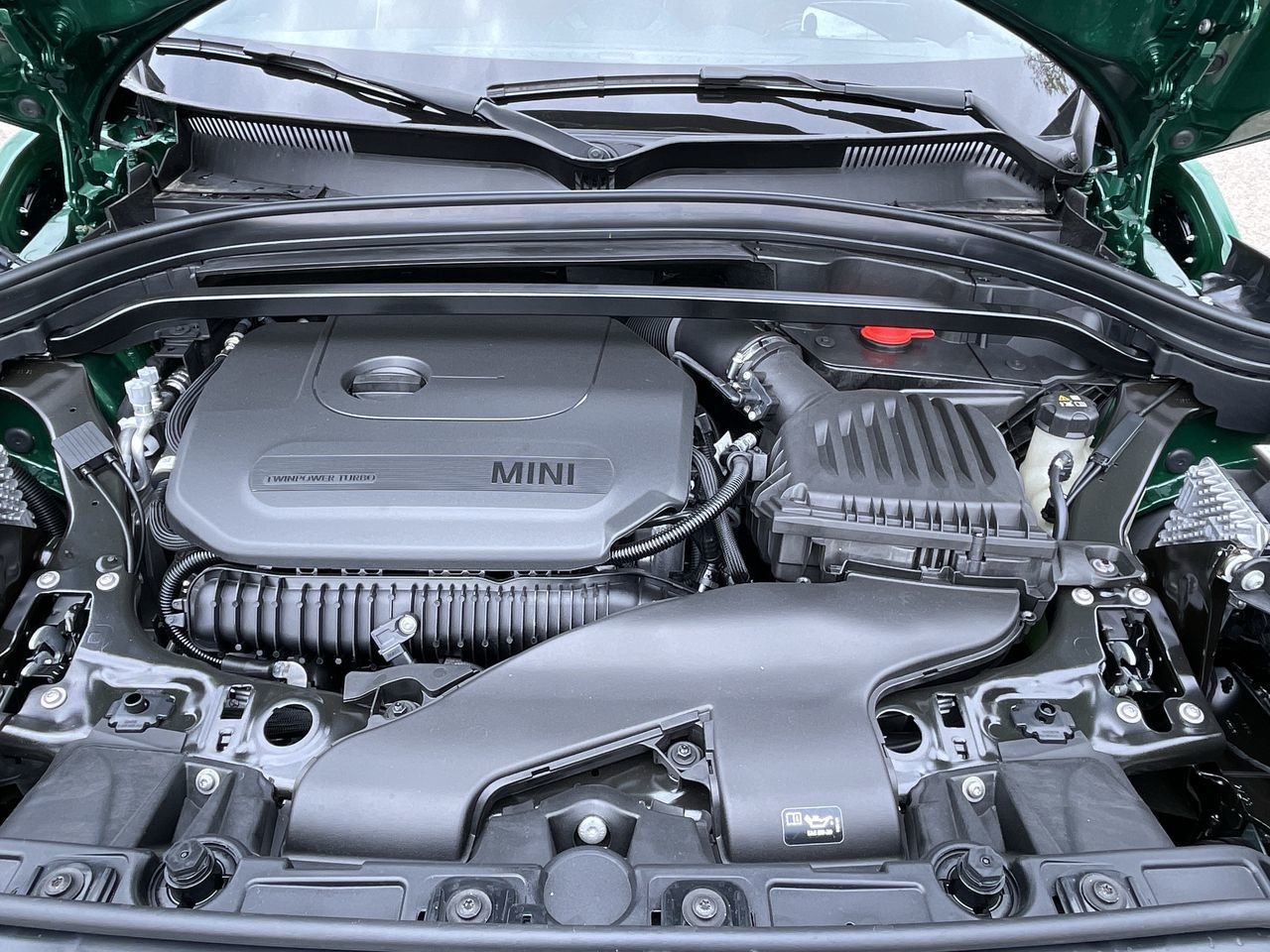 New 2024 British Racing Green IV Metallic MINI Cooper S image 34