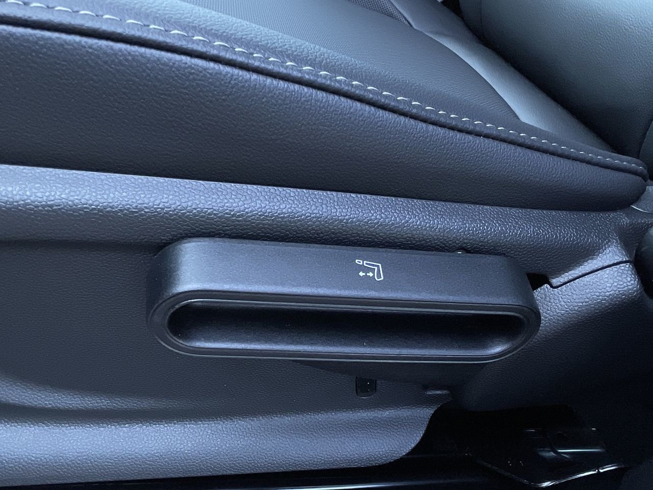 New 2024 Midnight Black II MINI Cooper image 20