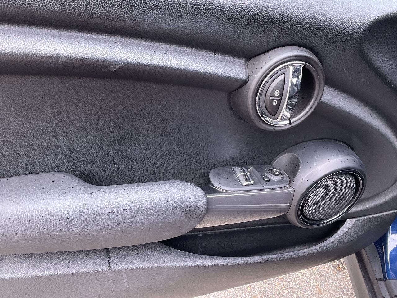 Used 2017 Blue MINI  image 21