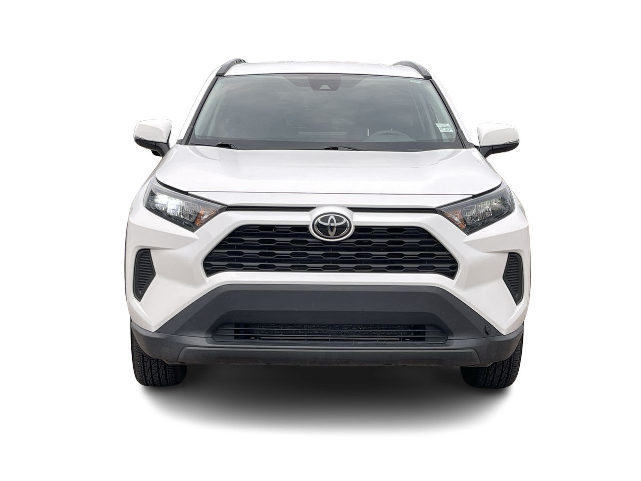 Used 2020 White Toyota LE image 17