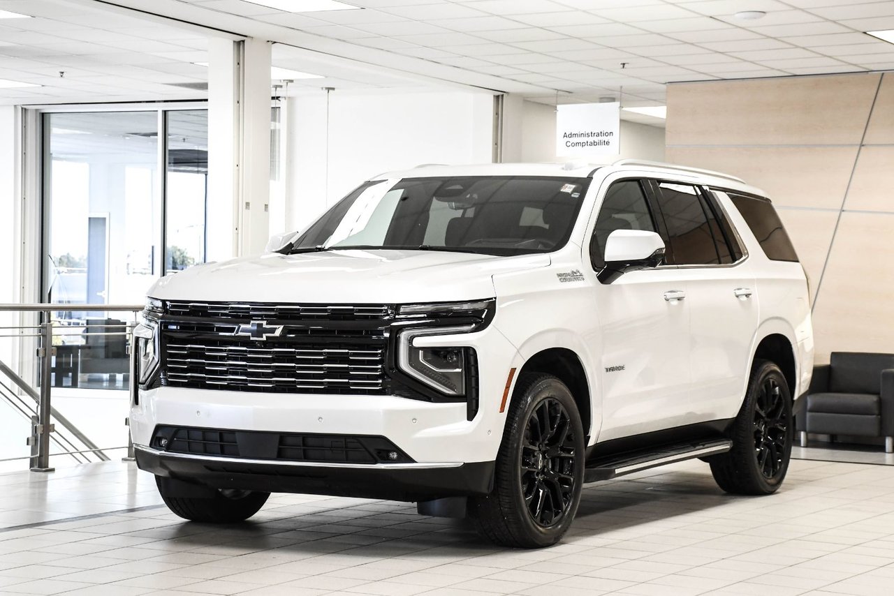 White (Iridescent Pearl Tricoat) 2025 Chevrolet Tahoe SUV / Crossover Four-Wheel Drive Automatic