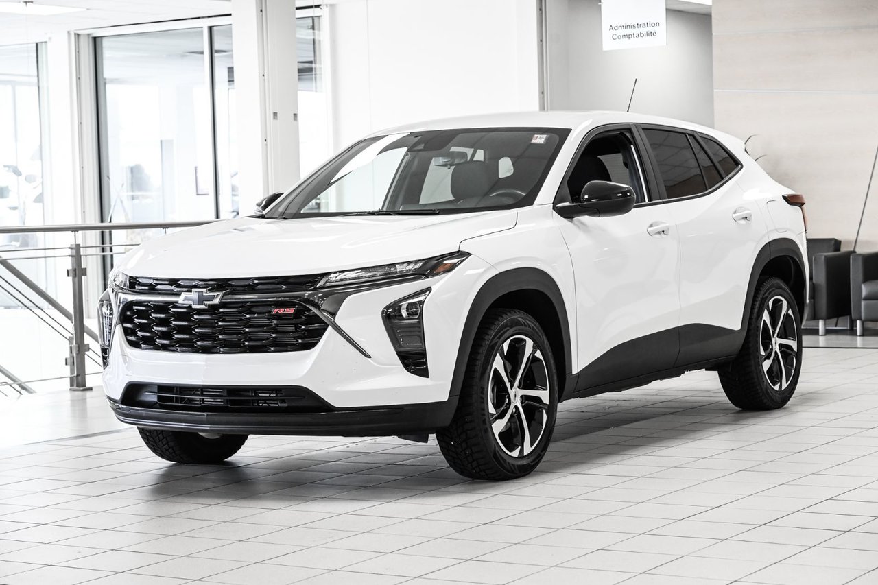  2025 Chevrolet Trax RS with 1RS FWD   