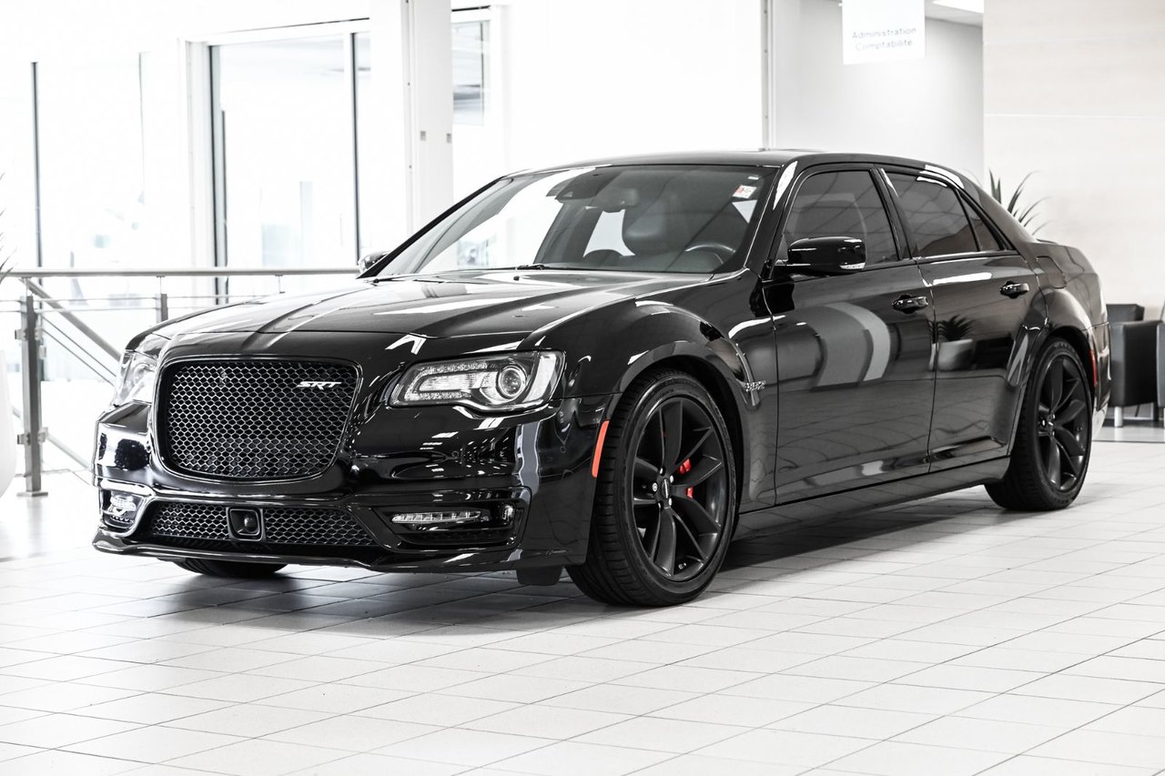 Gloss Black 2023 Chrysler 300 Sedan Rear-Wheel Drive Automatic