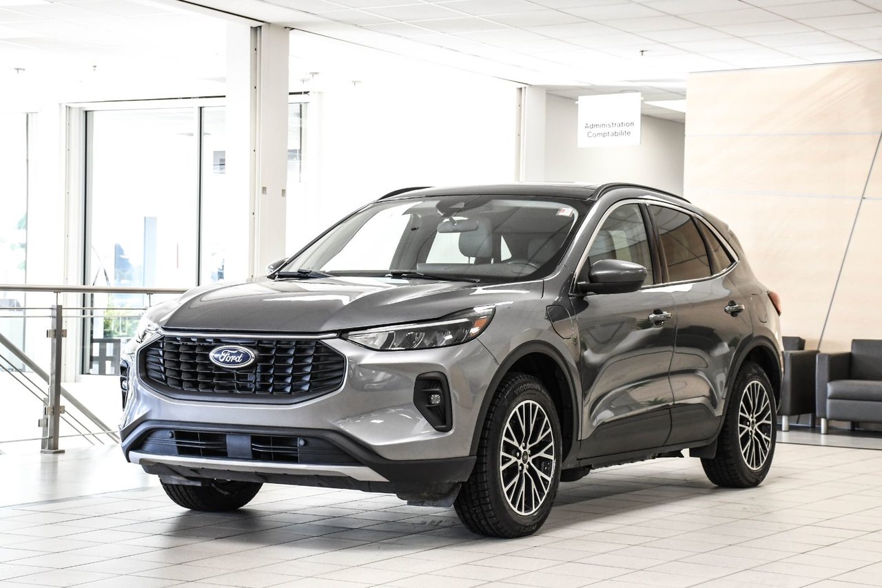 Gray (Carbonized Grey Metallic) 2024 Ford Escape Hybrid Plug-in SUV / Crossover Front-Wheel Drive