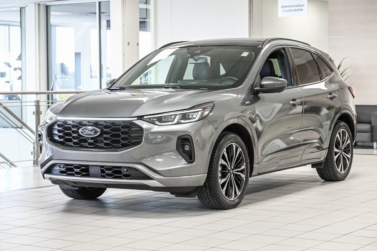 Gray (Carbonized Grey Metallic) 2025 Ford Escape Hybrid SUV / Crossover All-Wheel Drive
