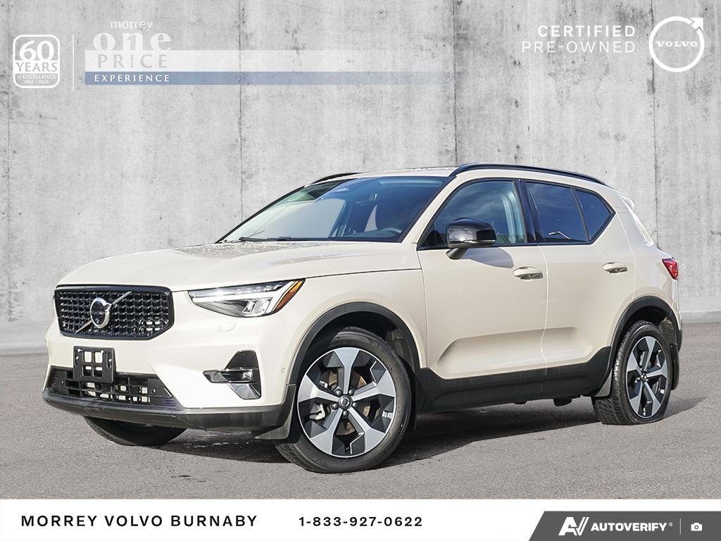 2025 Volvo XC40 B5 Plus Dark Theme AWD