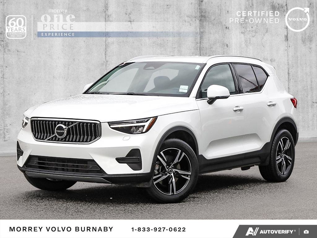 2025 Volvo XC40 B5 Core Bright Theme AWD