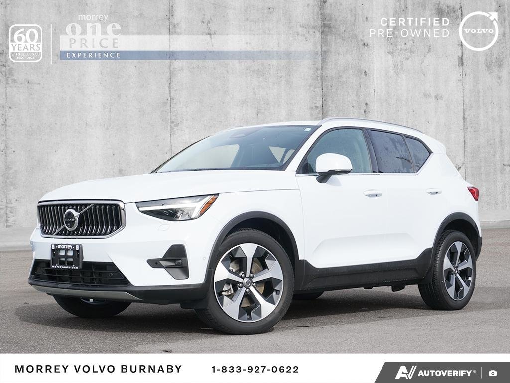 Volvo XC40 B5 Plus Bright Theme AWD 2025