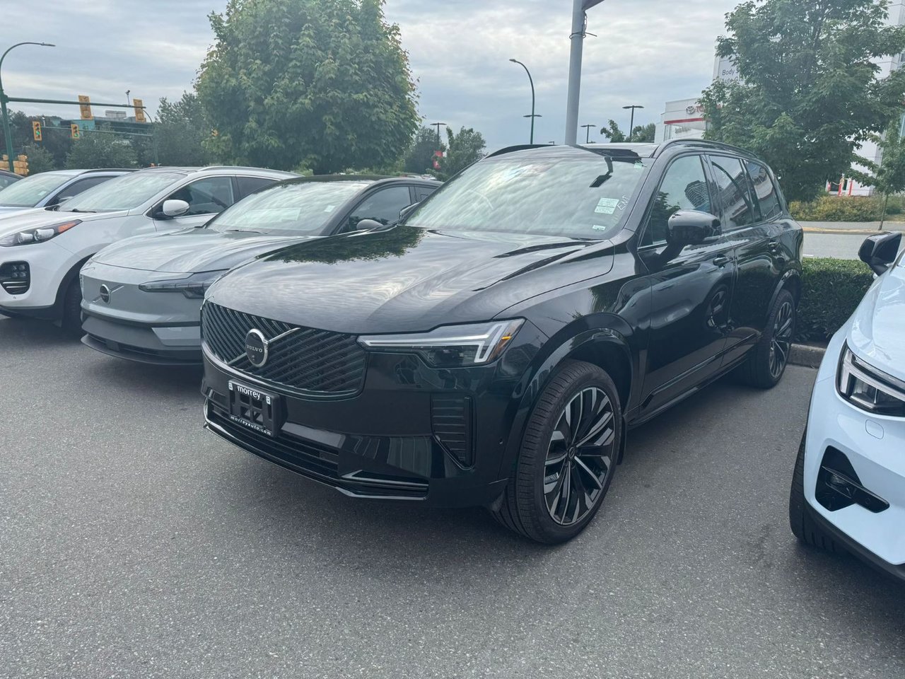 2026 Volvo XC90 B6 Ultra Dark Theme AWD