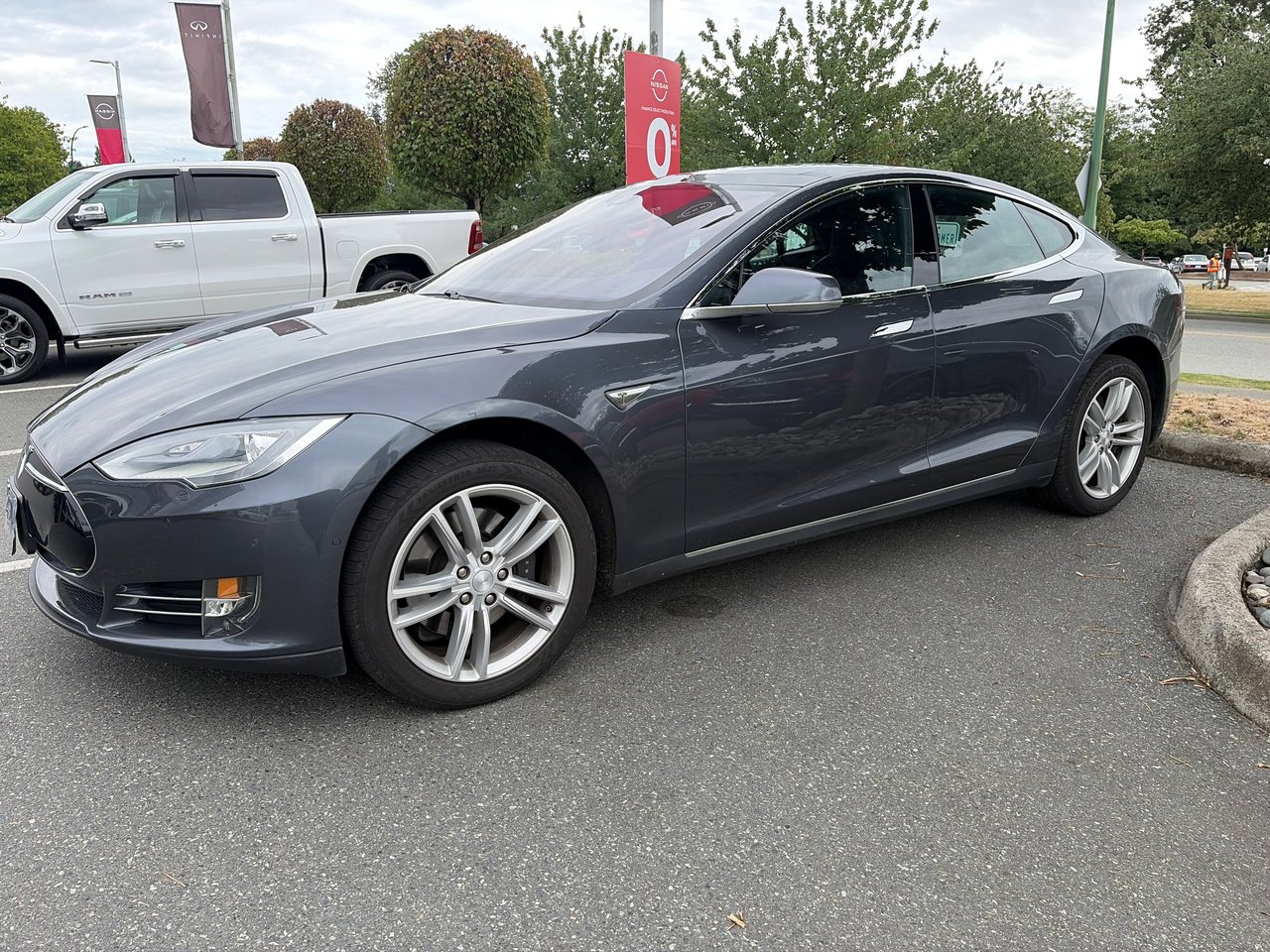  2015 Tesla Model S Sedan All-Wheel Drive Automatic