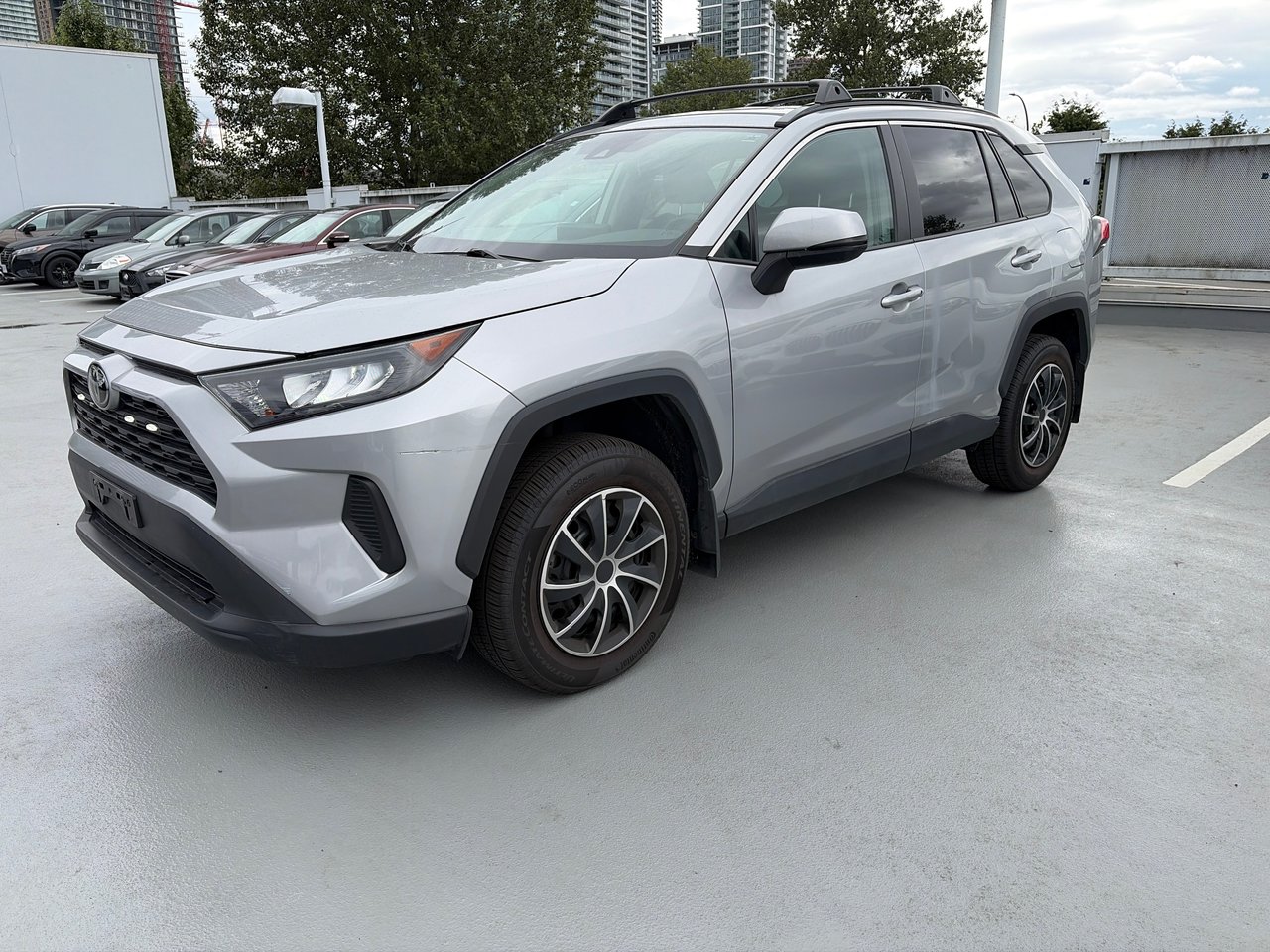 Silver Sky Metallic 2019 Toyota RAV4 SUV / Crossover Front-Wheel Drive Automatic