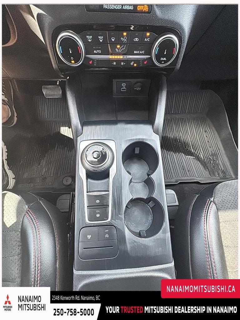 2022 Ford Escape SEL-17