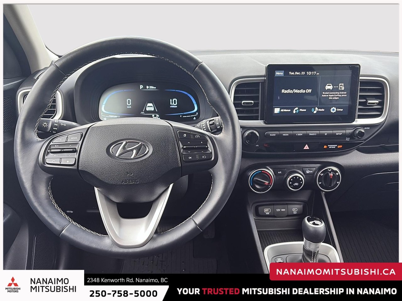 2024 Hyundai Venue Preferred-12