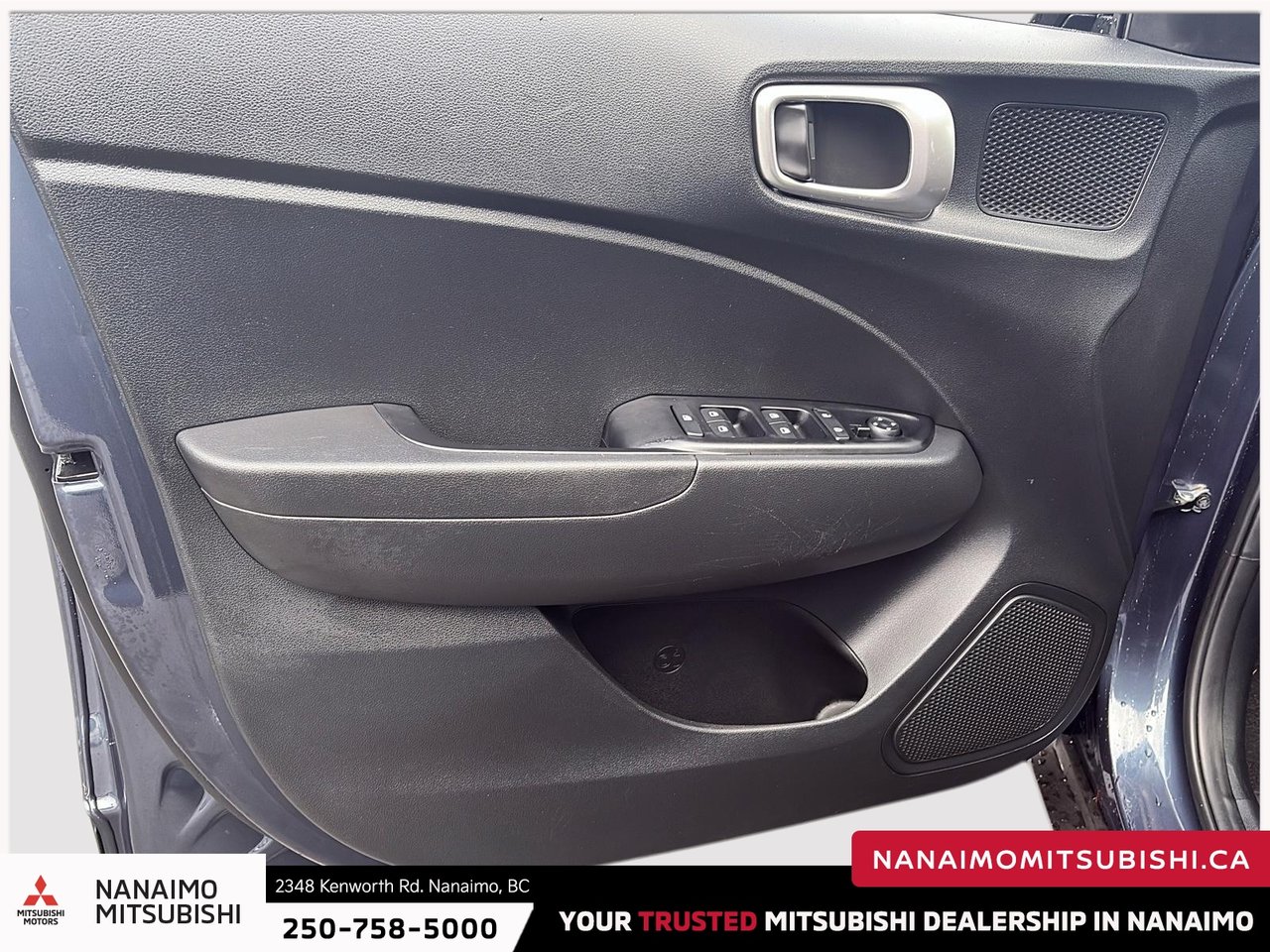 2024 Hyundai Venue Preferred-10