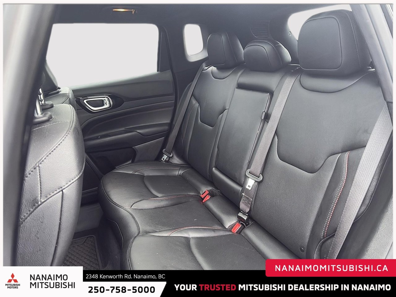 2025 Jeep Compass Trailhawk-9