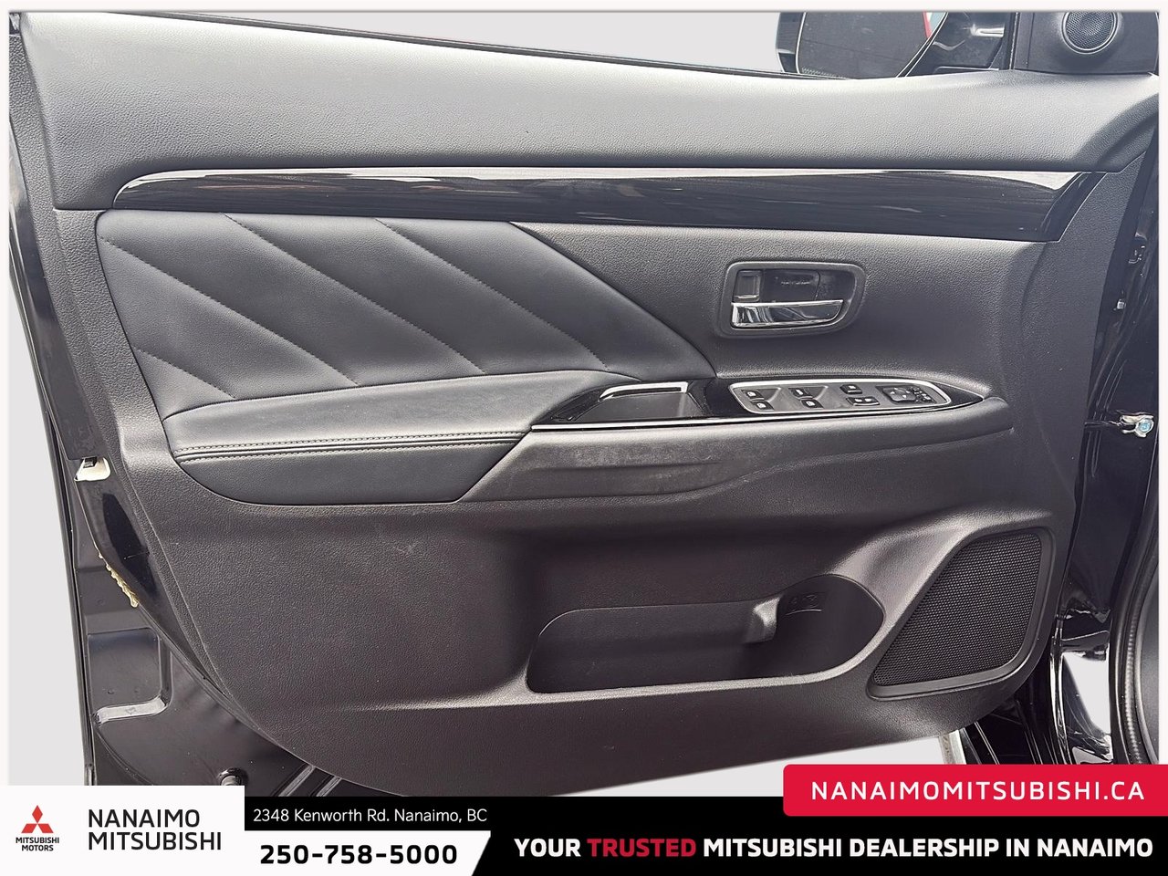 2018 Mitsubishi Outlander PHEV SE-10